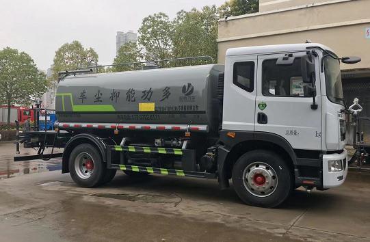 东风多利卡D9 12方雾炮车