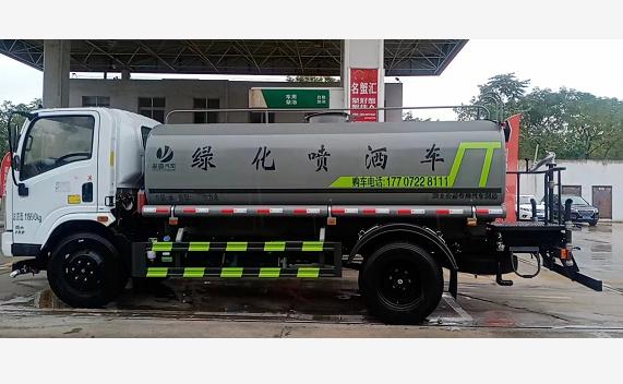 东风华神T1 9.4吨洒水车